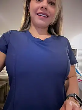 Show de alicee16 na webcam
