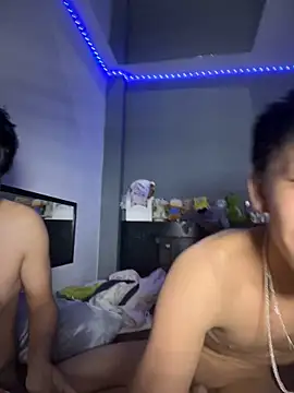 Show modela Kailertwink na web-kameri