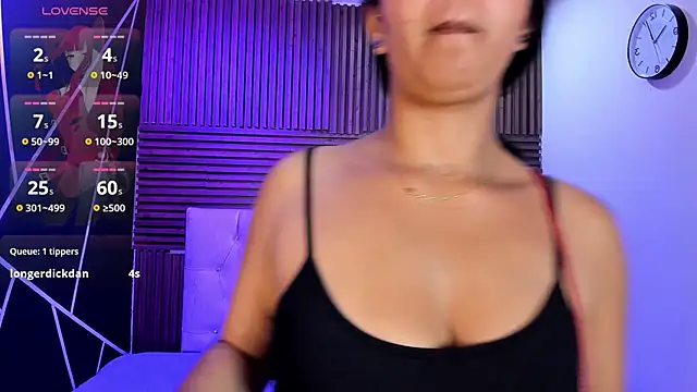 XXX chat uživo modela shaden_