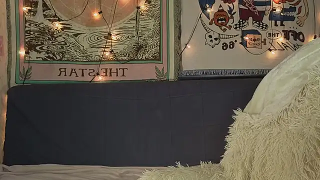Sparky_fox élő XXX-chatje