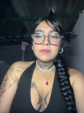 shanell_bdsm's Webcam Show