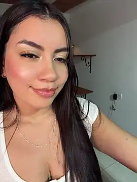 Chat +18 de ImjustMia ao vivo