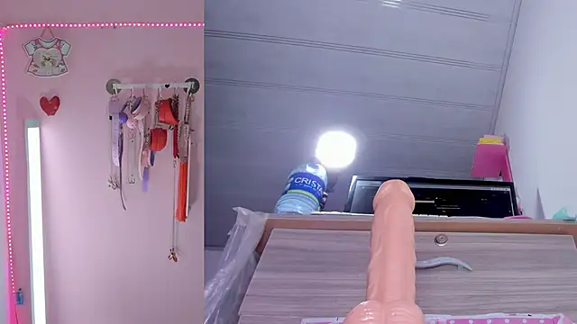 Онлайн чат XXX emily_foxxxii