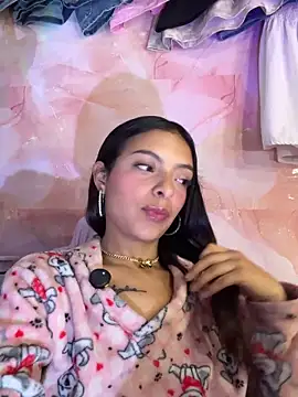 Skye_Moore Chat XXX live