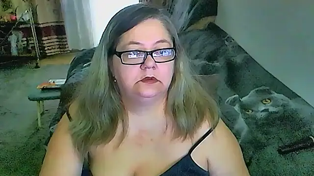 sex2 Adlı Modelin Canlı XXX Sohbeti