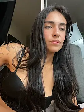 DaphneUwu's Live XXX Chat
