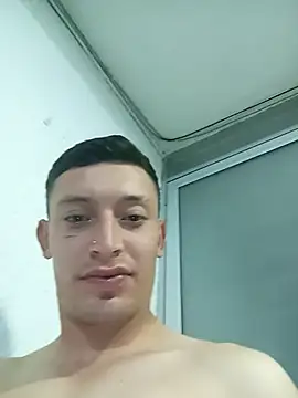 XXX chat uživo modela AngelGrey1
