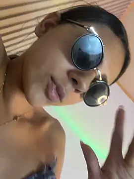 Lilybeeth Show in webcam