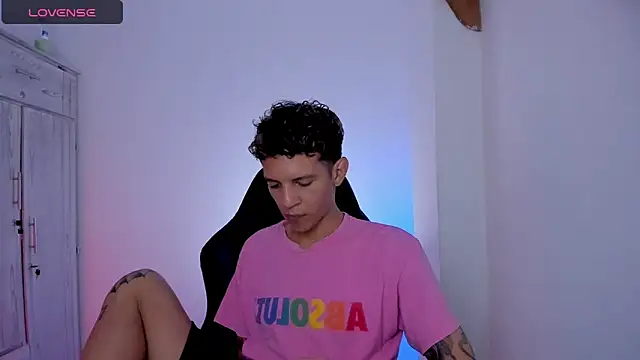 دردشة tylernova الجنسية المباشرة