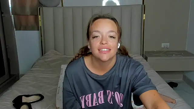 stellaa_quenn's Webcam Show