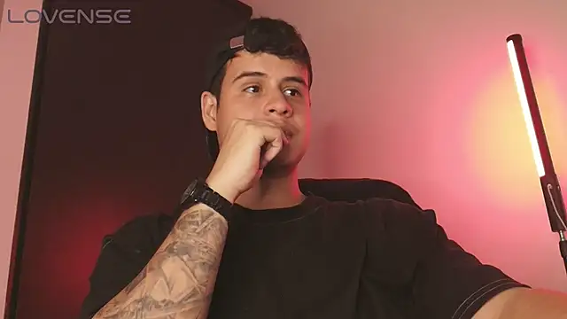 Chat +18 de BjornSteel ao vivo