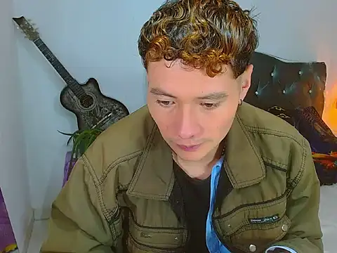 _Santi2's Webcam Show