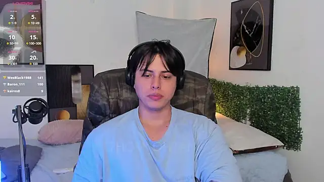 Thom_Ohtani: онлайн-секс-чат