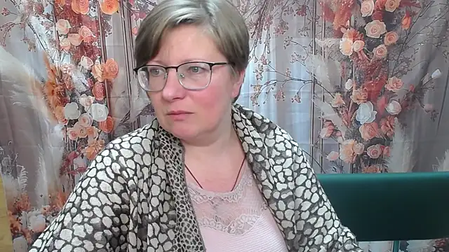 RadaChudna's Live XXX Chat