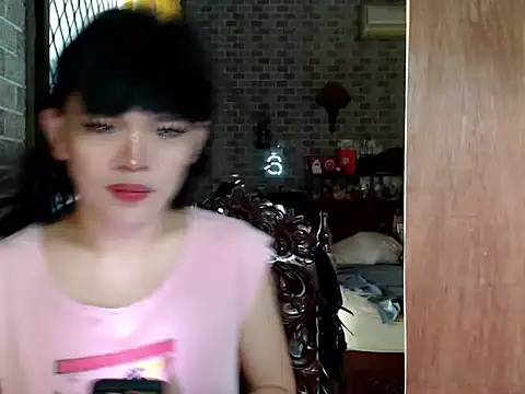 aymmaenhald Show in webcam