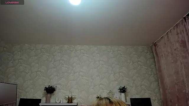 KattyPeachX Chat XXX live