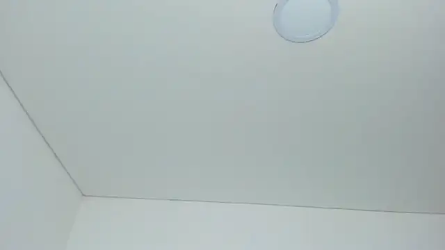 im_sarah34's Live XXX Chat