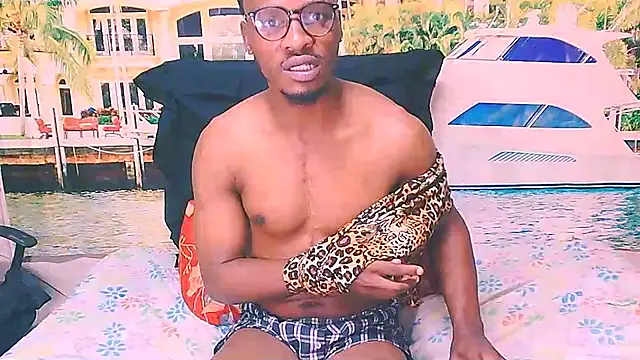 Chat +18 de EbonyTiger69 ao vivo