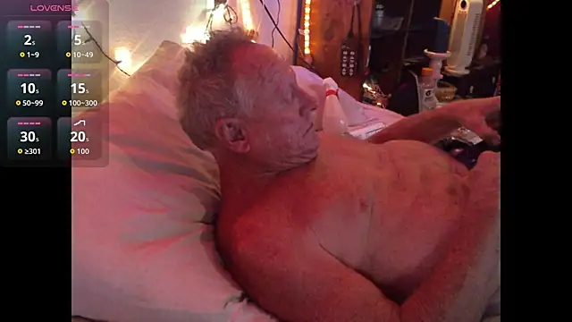 Pussyeat2please Chat XXX live