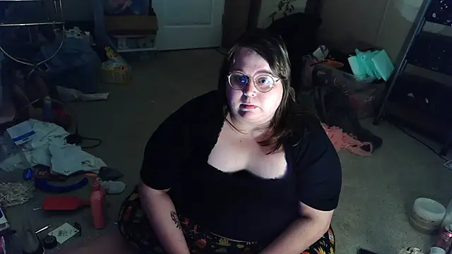 Chat +18 de ChubbiGhostiii ao vivo