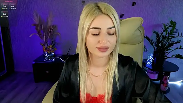 NikkiiStill Live XXX-chat