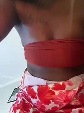 XXX chat uživo modela Dellah27