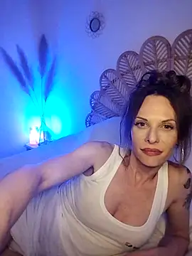 Luna_Kitanna webcam show