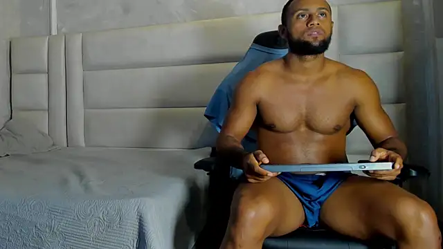 Dark_lennox Webcam Show