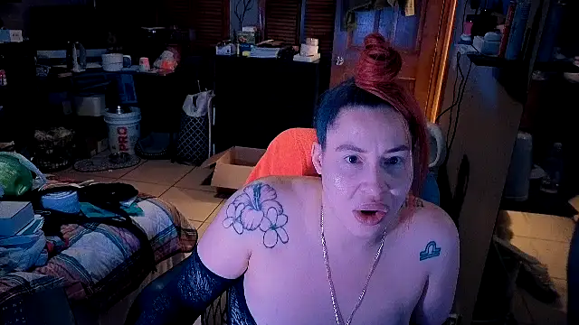 MsMoore's Webcam Show