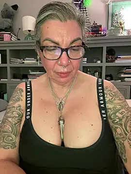 Chat XXX en directo de dieseldame1313