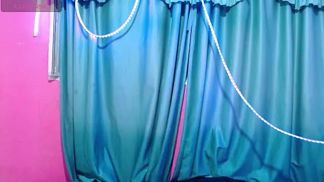 Show de Ryhu_N_Jessie na webcam