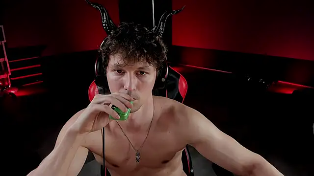 dirty-boss Adlı Modelin Canlı XXX Sohbeti