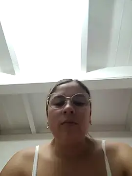 selena_gomez2: онлайн-секс-чат