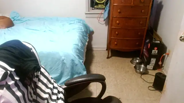 Pokazy przed kamerką – DADDY_KANE8---