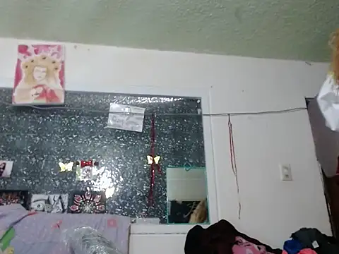 Perla1981-- Chat XXX live
