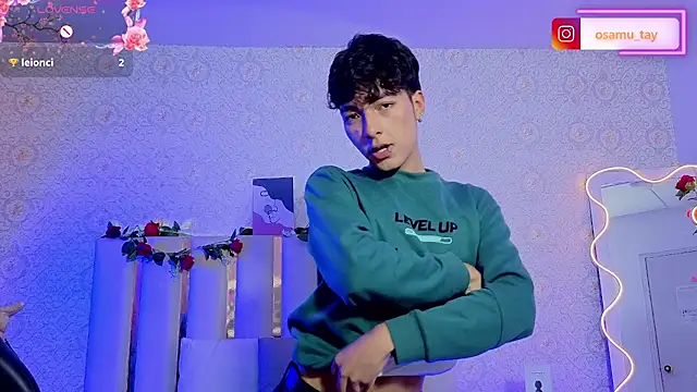 Webkamerová show osamu_tay