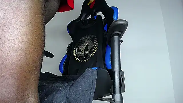 MAXJONES_2 live XXX chat