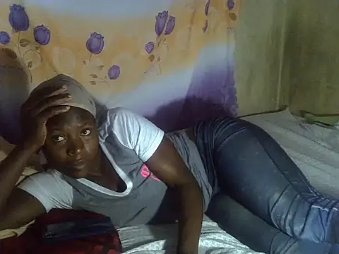 cute-shamza Show in webcam