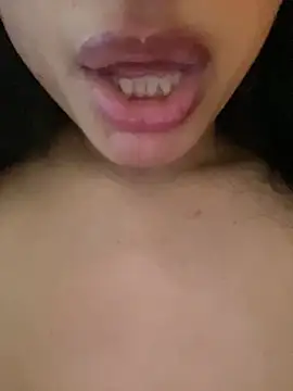 Chatroom XXX en direct de Heyalexaaa_love