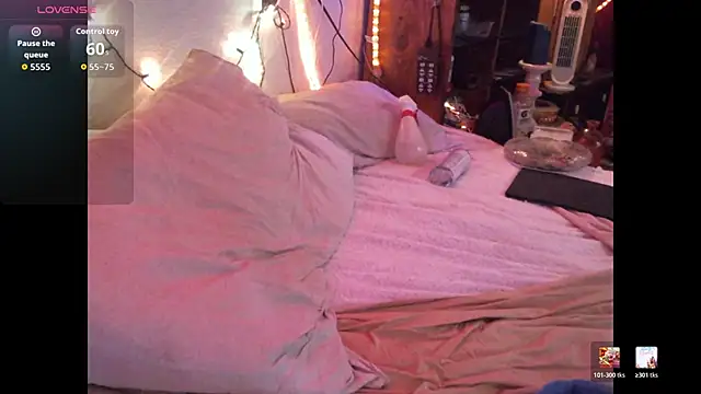 Pokazy przed kamerką – Pussyeat2please