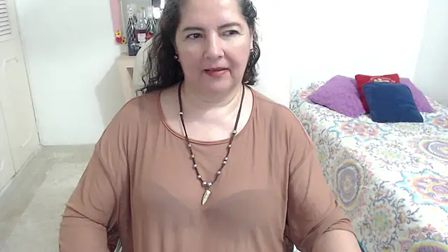 leonela_69 Live XXX Chat