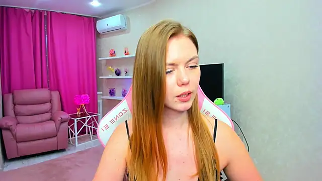 Онлайн чат XXX Strawberrye