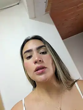 Miilana_ élő XXX-chatje