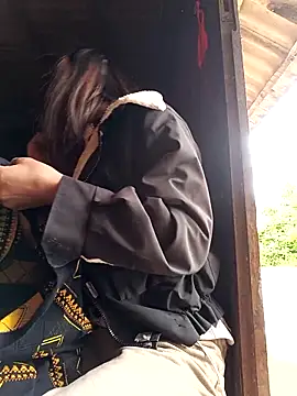 Zhan99999 在線直播表演
