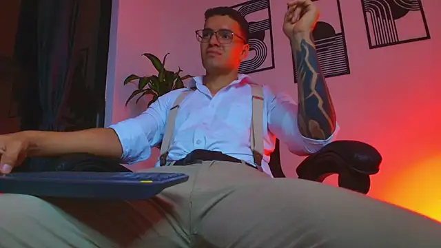ALPHA_DOMINUS_: απευθείας συνομιλία ΧΧΧ