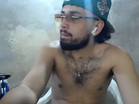 camilorestrepo77 – webcam-show