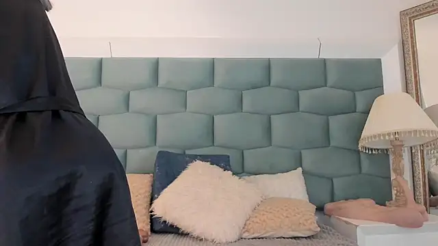 MiaMancini Chat XXX in diretta