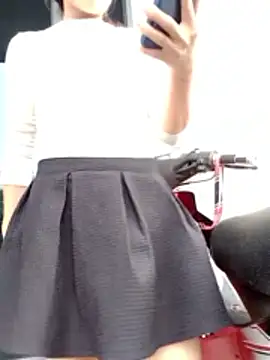 Zara-Lina 在線直播表演