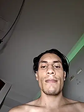 Show de divinityros na webcam