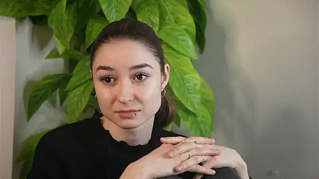 MinnieWerthman Live XXX-Chat